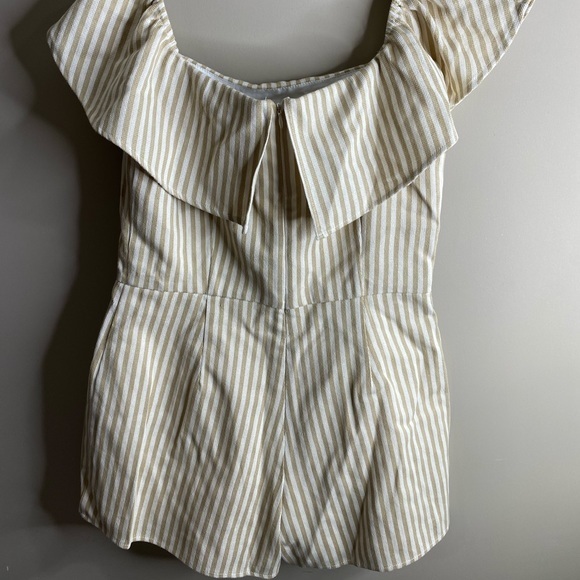 Sugar Lips khaki and white striped off the shoulder romper - Picture 11 of 14